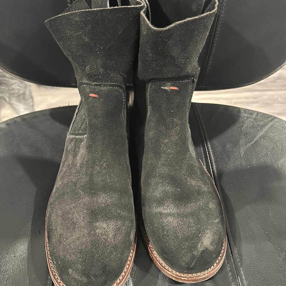 Ellen Degeneres Black Suede Boots